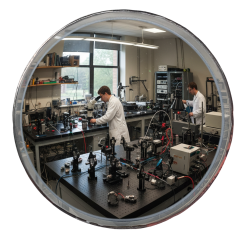 mirrors-spherical-convex-diameter-50-mm-focal-length-100-cm